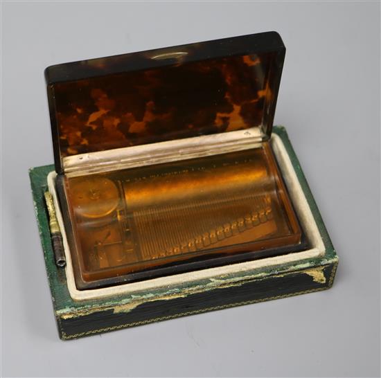 A Swiss pocket musical box, late 19th century, 9cm x 5.5cm